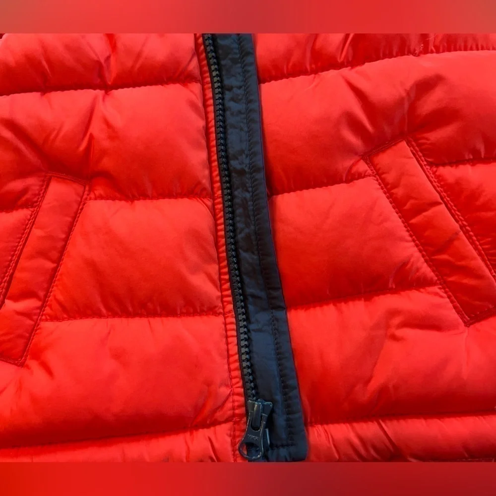 Old Navy frost free vest toddler 2T